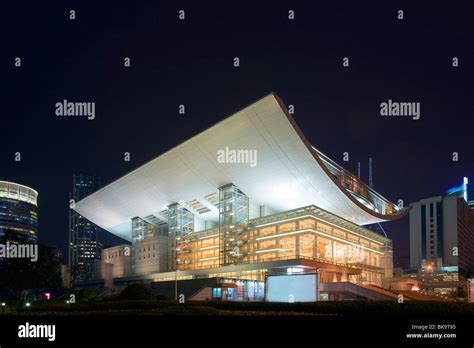 Shanghai Grand Theatreshanghaichina Stock Photo Alamy