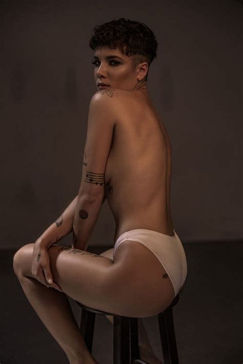 Halsey Sexy Topless 3 Photos TheFappening