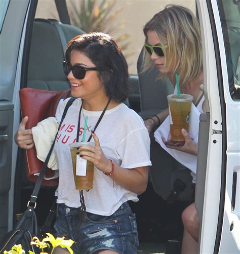 Selena Gomez Vanessa Hudgens And Ashley Benson Film Spring Breakers