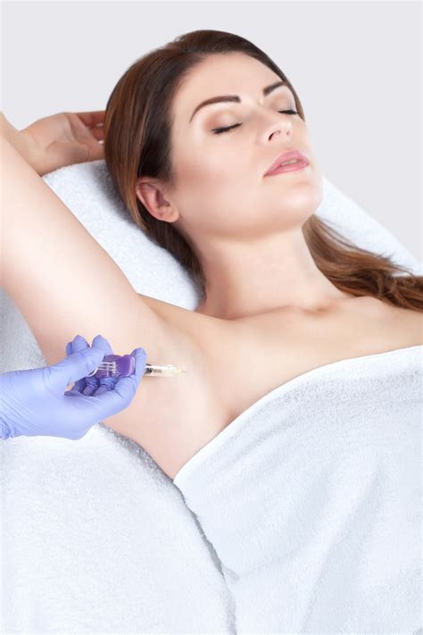 Small doses of purified botulinum toxin injected to the underarm temporarily block the nerves that promote sweating. Botox Armpit, Botox Treatment for Armpits & Hyperhidrosis ...