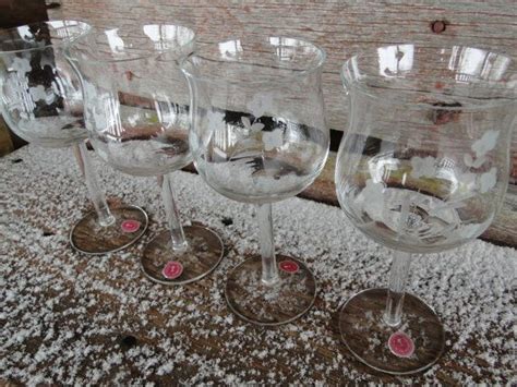 4 Vintage Romanian Etched Crystal Wine Glasses Etched Wine Etsy Crystal Wine Glasses Etched