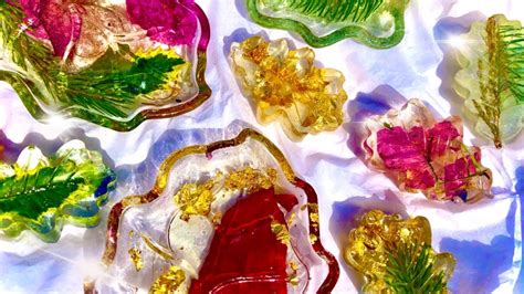 Here are some of the tutorials that i thought were helpful, informative. Preserving Flowers in Resin Oak Leaf Decor and Charms ...