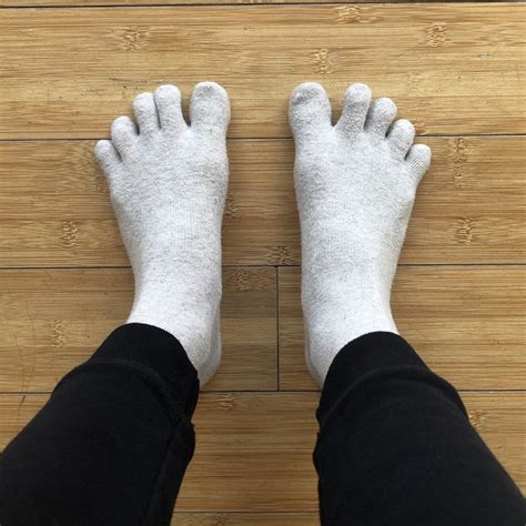 A Barefoot Guide To Socks Anyas Reviews