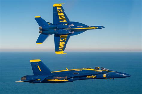 The Blue Angels Just Said Goodbye To The Fa 18 Legacy Hornet With A