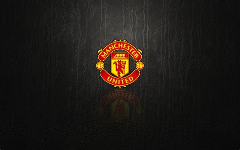 76 Manchester United Logo Wallpaper On Wallpapersafari
