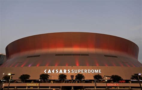 Photos Caesars Superdome Sign Shines For The First Time Photos