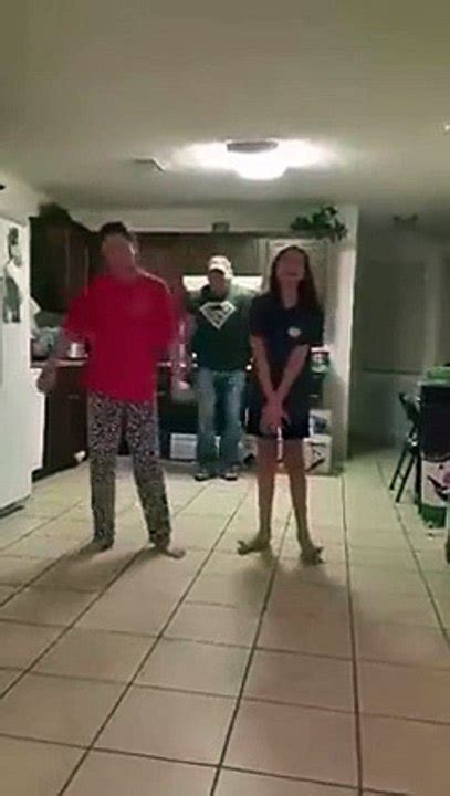 Dad Sneaks Into His Daughter S Dance Routine And Show Off Parenting