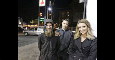 Homeless Marine Veteran Woman In 400000 Gofundme Scam Plead Guilty In Federal Court