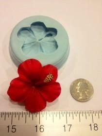 They're naturally nonstick, flexible, brightly colored, and delightfully greasing and flouring pans can be awesome though. Hibiscus Silicone Mold (chocolate, fondant, gumpaste, sugarcraft, cake, wedding, favors, showers ...