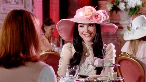 Film Review The Love Witch Crystal Aura Gaze