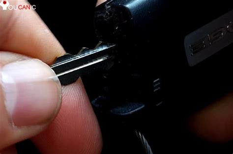 How Do I Change The Battery In My Dodge Charger Key Fob - PCHAGER