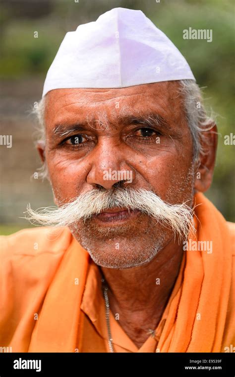 Depth Of Field Old Man Hi Res Stock Photography And Images Alamy