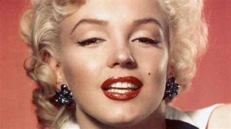 Marilyn Monroes Eye Opening Reason For Turning Down Breakfast At Tiffanys