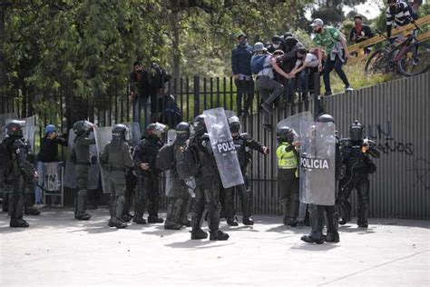 Oposición presentará otra vez proyectos para reformar la Policía EL