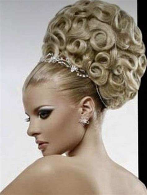 pin von jeanette s obsessions auf bouffants updos big hair lange haare haare korsett