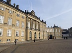 Palacio De Amalienborg, Copenhague Dinamarca Imagen editorial - Imagen ...