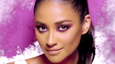 Smashbox And Shay Mitchell Just Dropped A Youtube Tutorial Allure