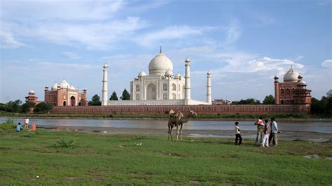 Wonders Of World Taj Mahal Fort In Agra India 123glitz