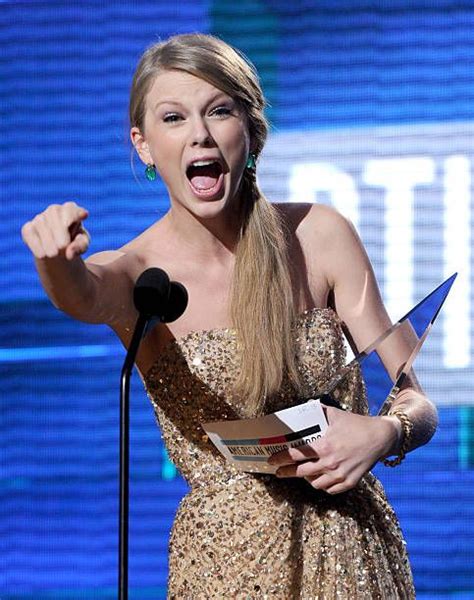 2011 American Music Awards Show American Music Awards Taylor Swift Music Awards