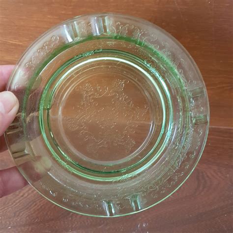 Vintage Hazel Atlas FLORENTINE No 1 Green Depression Glassware Ashtray