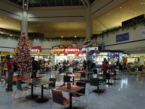 Newark Terminal C Food Court You Know Youre Out East When Flickr