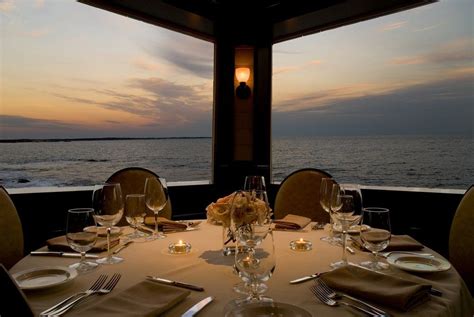 These 10 Restaurants In Rhode Island Have Jaw Dropping Views While You