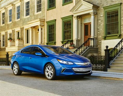 New Next Generation Chevy Volt 2016 Extends Driving Range With Style