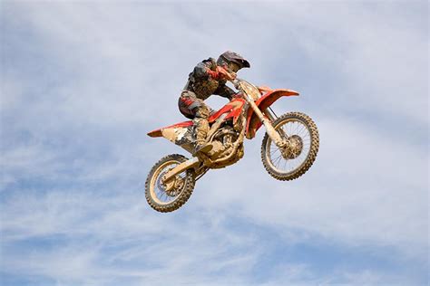 Don't be offended by the word play here. Dirt Bike Jumping Tips For Beginners In Easy Steps - Dirt ...