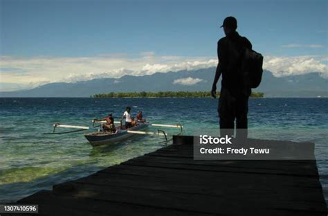 Pemandangan Pantai Di Pulau Mansinam Kota Manokwari Provinsi Papua