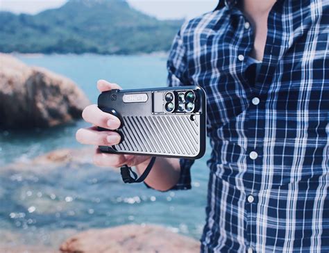 Capture photos and videos without drawing attention to yourself using this sliding camera lens iphone case. SHIFTCAM iPhone 7 Plus Camera Lens Case » Gadget Flow