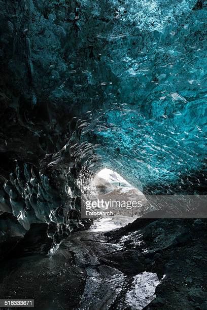 Skaftafell Ice Cave Photos And Premium High Res Pictures Getty Images