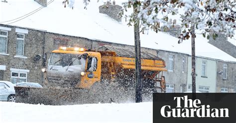 Snow Sweeps Parts Of Britain In Pictures Uk News The Guardian