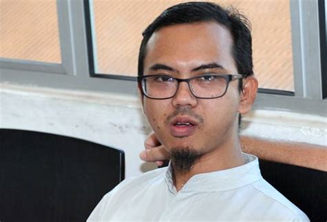 Menurut laporan free malaysian today, wan ji dituduh di bawah seksyen 4 akta hasutan 1948. Penahanan Wan Ji bukti sikap DAP dalam isu sistem Beraja ...