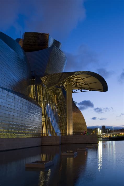 Les 20 Ans Du Guggenheim Museum Bilbao Oeuvre De Frank Gehry Floornature