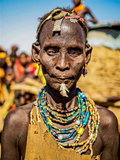 Photographer Captured The Beauty Of Tribal Women In Ethiopia