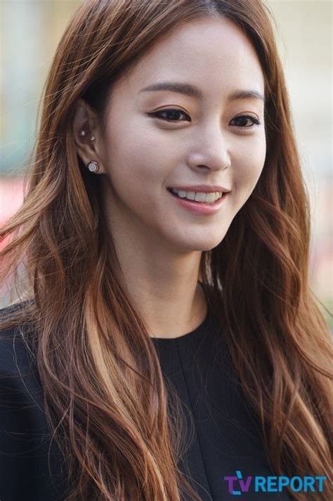 Korean beauty asian beauty beautiful asian girls most beautiful han ye seul artists and models korean actresses celebrity hairstyles hair trends. Han Ye-seul from Birth of a Beauty. I really liked her ...