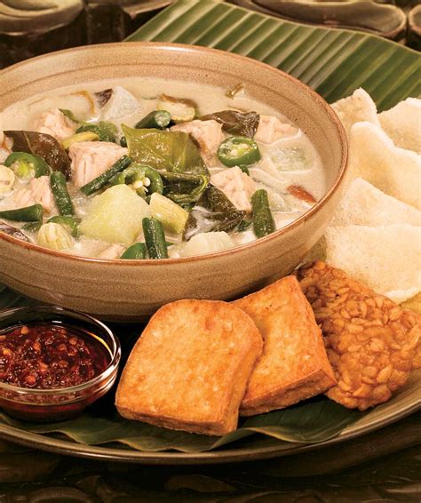 With a slightly sweet taste and custardy texture, tamagoyaki is. Menu - Sate Khas Senayan