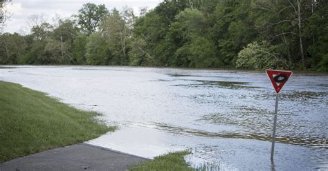 White River Reaches Flood Stage In Muncie