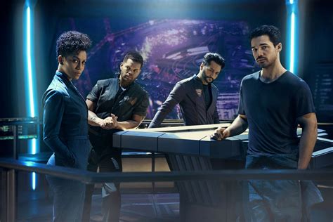 The Expanse Season 2 Cast And Character Photos Revealed 14 Pictures
