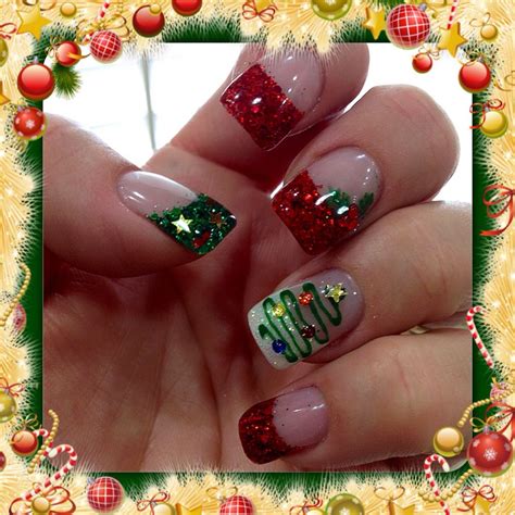 Christmas nail art is the most popular and poignant nail designs in the whole round year. Christmas gel nails with Christmas trees, holly and green ...