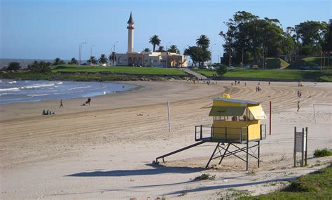 Montevideo En Verano Playa Del Buceo Todo Uruguay