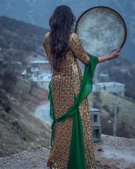 Pin By Xunav On Kurdish Fashion Cilubergi Kurdi In 2019 Stylish