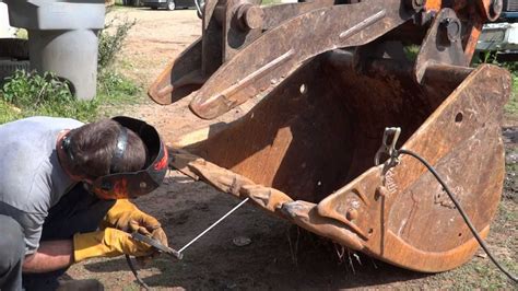 welding project excavator bucket teeth  thumb repairs hd youtube