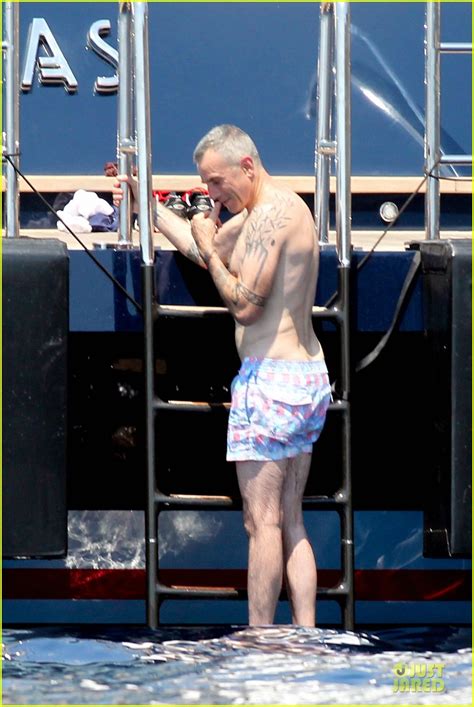 Daniel Day Lewis Shirtless Yacht Vacation In Italy Photo 2927612