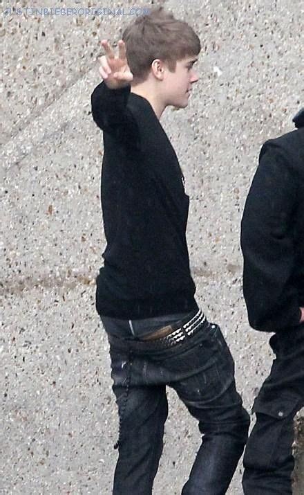 justin bieber you just a fool with your pants on the ground sagging pants justin bieber