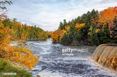 Tahquamenon Falls In Autumn High Res Stock Photo Getty Images