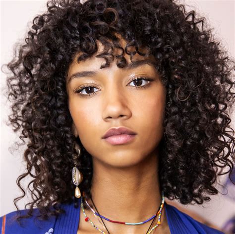 3c Hair 9 Best Products For 3c Curls And How To Apply Them 2022