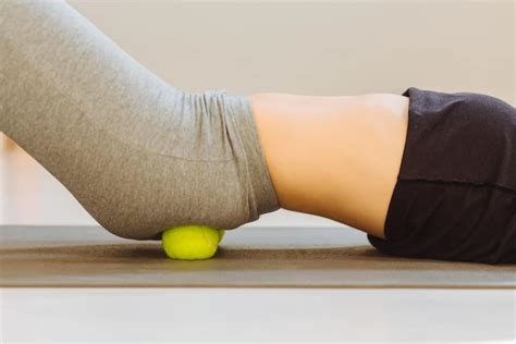 21 Sacroiliac Joint Pain Exercise Ball Pictures Neck Exercise With Ball