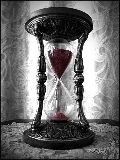 Pin By Hecaterine On Time Is Like A Dream Hourglass Hourglasses
