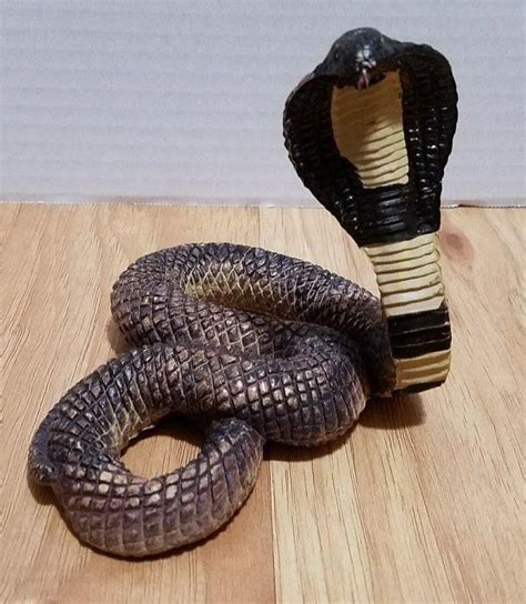 Toy King Cobra Snake Snakesb